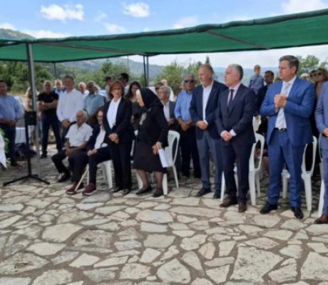Λαμπρόπουλος από τον Άγιο Πέτρο Κυνουρίας: «Η μνήμη είναι οδηγός και η ενότητα των τοπικών κοινωνιών η μεγαλύτερη δύναμή μας»