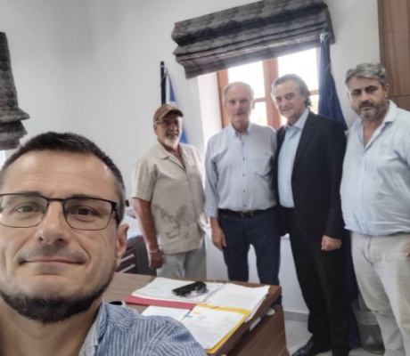 Καρυστιανού | Κλιμάκιο του κινήματος "Ελπίδα για τη Δημοκρατία" συναντήθηκε με τον Δήμαρχο Μεγαλόπολης