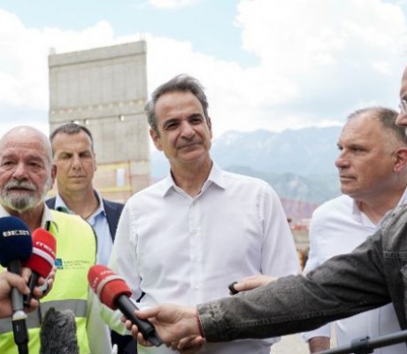 Η αινιγματική αναφορά Μητσοτάκη από τη Σπάρτη για το μέλλον της Σχολής Νοσηλευτικής