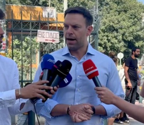 Κασσελάκης | Ποινή φυλάκισης 30 μηνών με αναστολή και 50.000 € για το πόθεν έσχες - «Τιμητική η δίωξη, να παύσει το μαύρο χρήμα στα κόμματα»