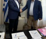 277 λέξεις για μία «θεσμική χαιρετούρα»;