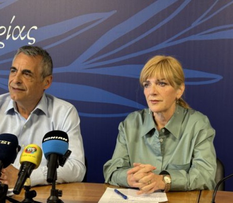 «Ολιστικές Υπηρεσίες Στήριξης της οικογένειας και του παιδιού» | Τζιούμης: “Είμαστε δίπλα στη νέα οικογένεια, στη μητέρα, στο παιδί''