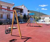 Αντικαταστάθηκαν δάπεδα στις παιδικές χαρές του Δήμου Νότιας Κυνουρίας (εικόνες)