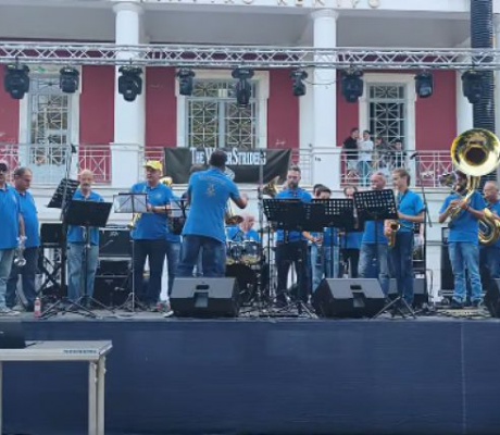 Η Φιλαρμονική του Δήμου Τρίπολης σε rock στιγμές... (vd)