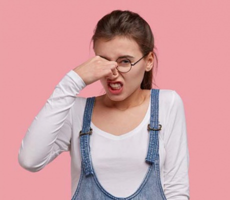 Τι να κάνω αν μυρίζει η αποχέτευση στο μπάνιο