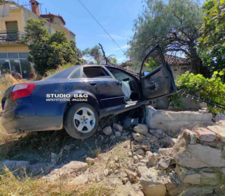 Τροχαίο στο Ναύπλιο με 5 τραυματίες