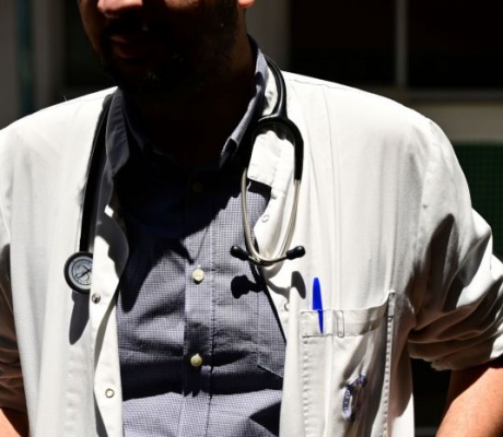 Εγκρίθηκαν τρεις θέσεις γιατρών για τα Κέντρα Υγείας Λεωνιδίου, Μεγαλόπολης και Τρίπολης