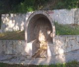 "Βανδαλισμός στη βρύση του Αληγιάννη Μαλλωτών - Φόβοι για τη δημόσια υγεία"