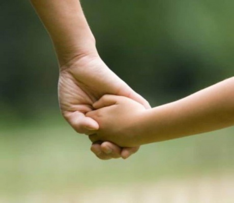Αναδοχή παιδιού | Πρωτοβουλίες στήριξης και ενημέρωσης από την Περιφέρεια Πελοποννήσου