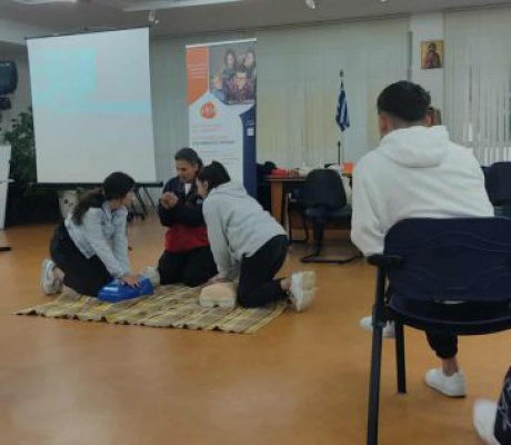 Σεμινάριο πρώτων βοηθειών στην ΕΠΑ.Σ. Μαθητείας Τρίπολης ΔΥΠΑ (εικόνες)