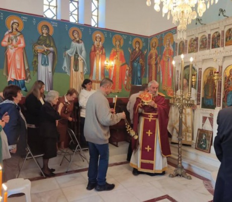 Σοφία, Πίστη, Ελπίδα και Αγάπη | Θεία Λειτουργία στο Ναό Αγίας Αικατερίνης στο Βαλτεσινίκο (εικόνες)