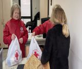 Ελληνικός Ερυθρός Σταυρός | "Δέματα αγάπης" σε οικονομικά ευάλωτες οικογένειες και μοναχικά άτομα της Αρκαδίας