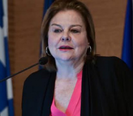 Συμπόρευση ΠΑΣΟΚ και ΕΛΑΣ προτείνει η Λούκα Κατσέλη