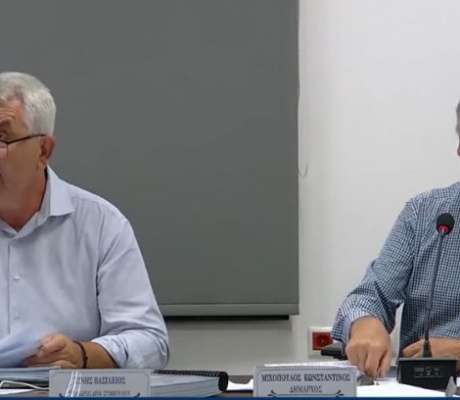 “Κουκούλες”, fake προφίλ και μηνύσεις | Στα άκρα η κόντρα στο Δημοτικό Συμβούλιο Μεγαλόπολης - Θα οριστεί δικηγόρος! (vd)