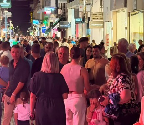 Λευκή Νύχτα στην Τρίπολη | Για απόλυτη επιτυχία μιλά ο Εμπορικός Σύλλογος! (εικόνες - βίντεο)