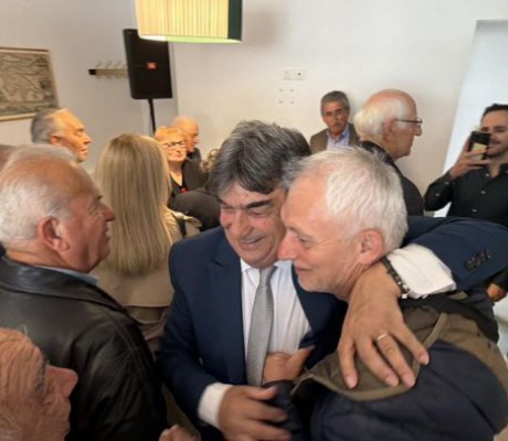 Γιαννακούρας από τα εγκαίνια του πολιτικού του γραφείου στην Τρίπολη: «Η δύναμή μου είστε εσείς, οι συμπατριώτες μου» (vd)