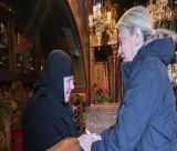 Άννα Καραμανλή | Η υφυπουργός Τουρισμού επισκέφθηκε τη Μονή Παναγίας Μαλεβής (εικόνες)