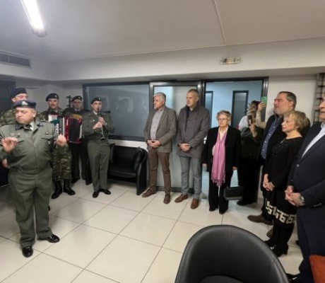 Η στρατιωτική μπάντα τα .. έψαλλε στον Δήμαρχο Τρίπολης!