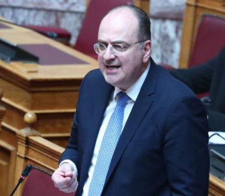 ΠΑΣΟΚ και ΣΥΡΙΖΑ ζητούν αποπομπή Λαζαρίδη: "Εξαπάτησε το Δημόσιο"