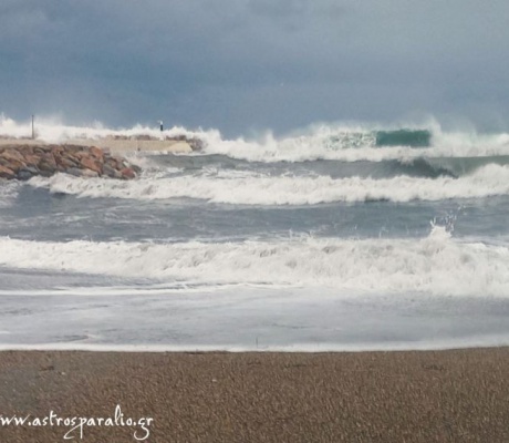 Παράλιο Άστρος | Να απαγορευτεί η πρόσβαση στο παλιό λιμάνι, λόγω επικινδυνότητας