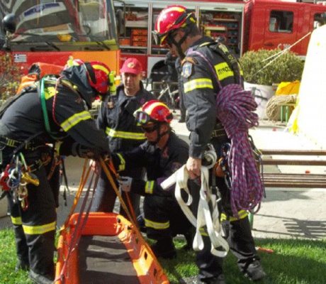 Άσκηση ετοιμότητας για σεισμό στην Τρίπολη