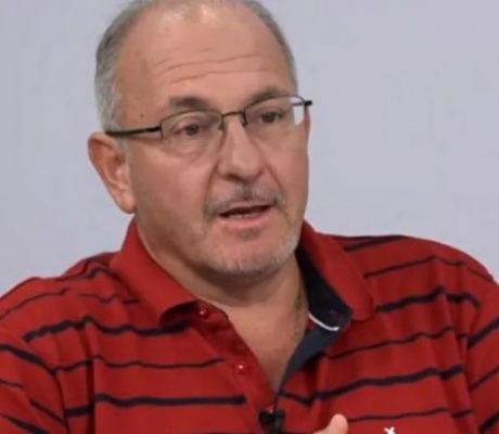 Παπανικολάου για Ζιαζιά: «Ο Υπουργός Υγείας στοχοποιεί και συκοφαντεί χυδαία έναν νέο γιατρό με προφανή στόχο την επαγγελματική και ηθική του εξόντωση»