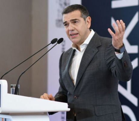 Τσίπρας | Αναγέννηση της ελληνικής περιφέρειας με "ενσωμάτωση μεταναστών και προσφύγων στις τοπικές οικονομίες"