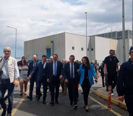 Στην Τρίπολη ο Άδωνις Γεωργιάδης | Ανακοίνωσε νέα Πτέρυγα για το Παναρκαδικό Νοσοκομείο και ανακαίνιση του Κέντρου Υγείας Μεγαλόπολης (vd)