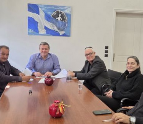 Υπογραφές για τον βασικό αγωγό τροφοδότησης υδρευτικού ύδατος κεντρικής δεξαμενής οικισμού Παραλίου Άστρους