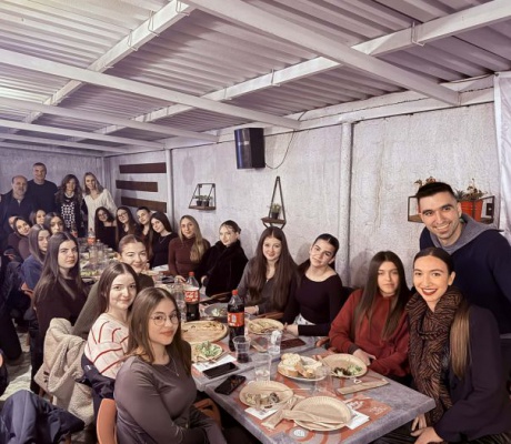 Η οικογένεια του Αρκαδικού έκοψε την πρωτοχρονιάτικη πίτα (εικόνες)