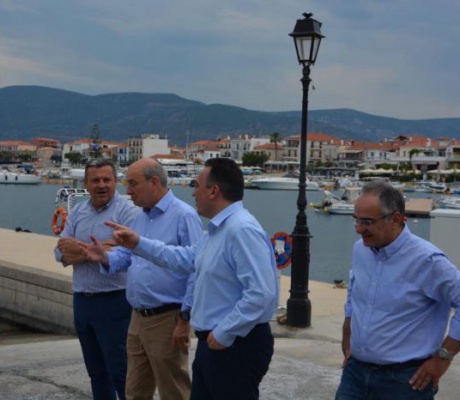 Κυβερνητικό κλιμάκιο στο Άστρος | Οι εξαγγελίες για 6 μεγάλα έργα σε λιμάνι, δρόμους, κτιριακές υποδομές! (εικόνες)