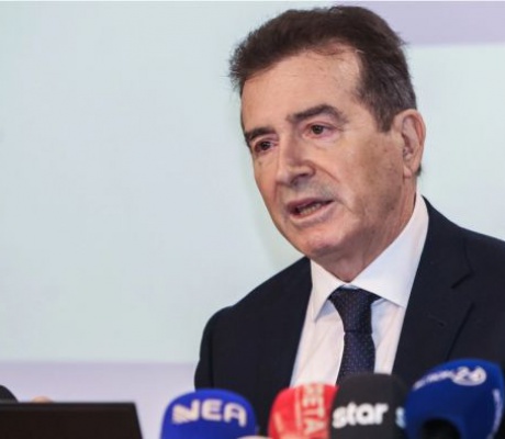 Χρυσοχοΐδης: "Κατ' εξοχήν Ρομά αυτοί που κάνουν τις τηλεφωνικές απάτες"