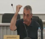 Τζιούμης σε Αγγελακο: "Ντροπιάσατε την πόλη, πέντε άτομα θέλατε να γκρεμιστεί το άγαλμα - Εμείς θα κάνουμε μνημείο τον ανδριάντα"