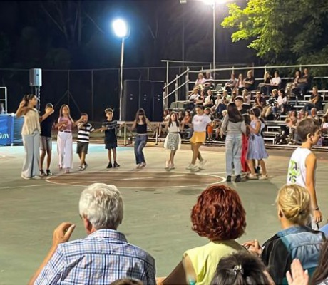 Με δημοτικό τραγούδι και χορό έπεσε η αυλαία των εκδηλώσεων του Τεγεατικού Συνδέσμου (vd)